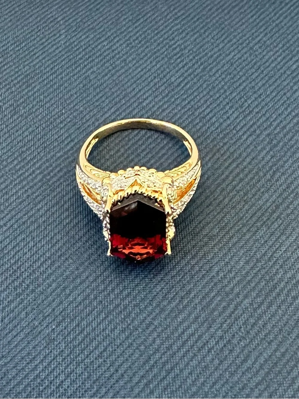 14K Yellow Gold MDA Signed 5+ Carat Hexagonal Cut Wine Garnet & Diamond Ring 7